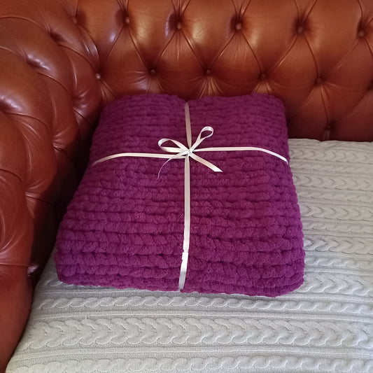 Chunky Hand-Knit Throw Blanket - Luxury Soft Blanket (129cm x 105cm)